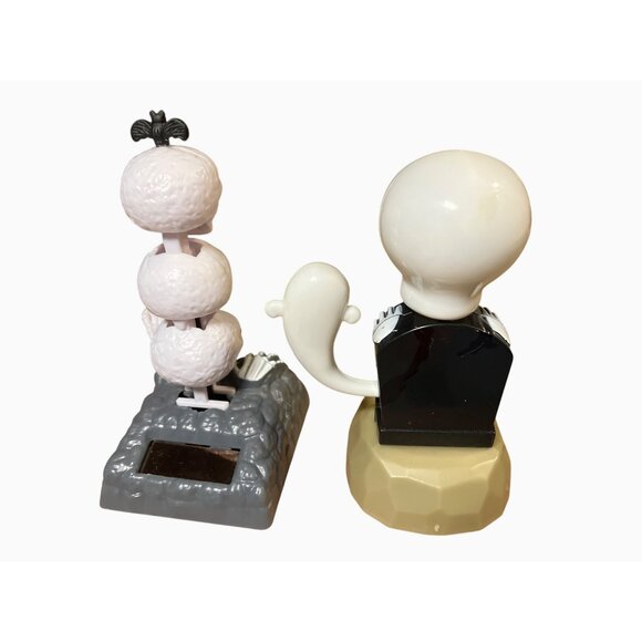 Halloween Solar-Powered Dancing Skeletons & Ghosts Set - Picture 6 of 11